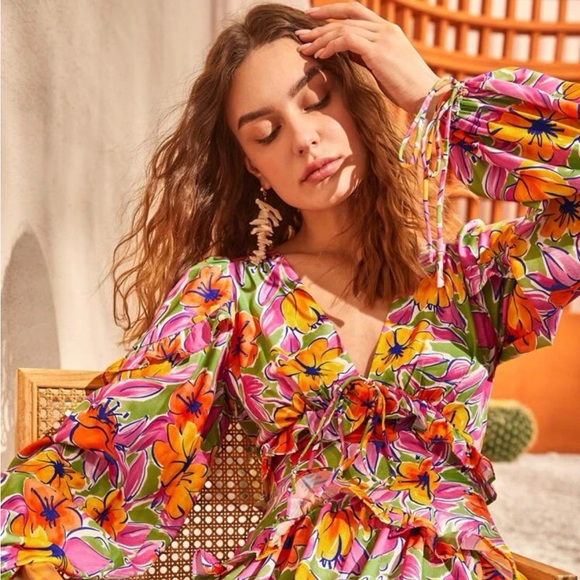 Floral Print Lantern Sleeve Split Thigh Dress - Picture 8 of 8